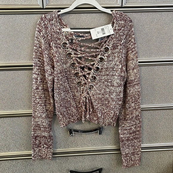 never worn NWT - Picture 1 of 3